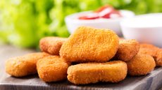 سهلة وسريعة.. طريقة عمل الناجتس بمكونات منزلية بسيطة مقرمش ولذيذ