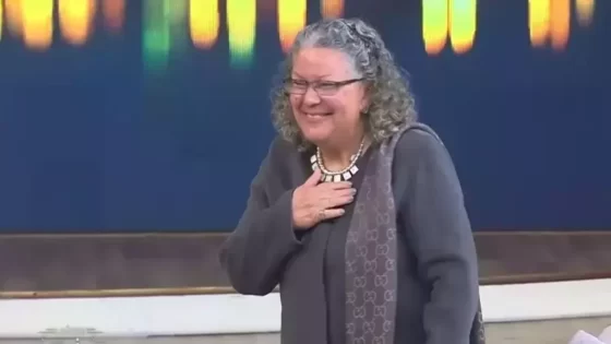 من هي منى الدغيدي والدة آسر ياسين؟